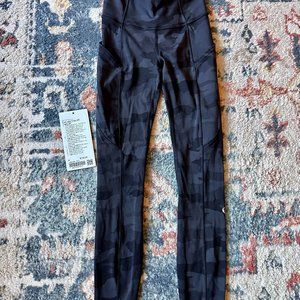 Lululemon Fast and Free HR Tight 25", size 0, Heritage 365 Camo Deep Coal Multi
